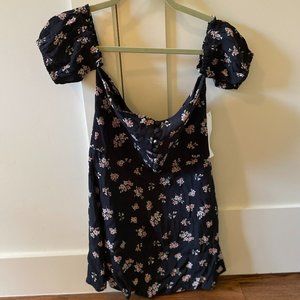 NWT Flynn Skye Mini Dress - Navy Floral with Cap Sleeves